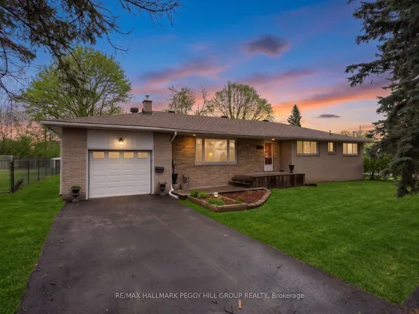 201 Dodson Rd, Barrie, ON L4N 4K2