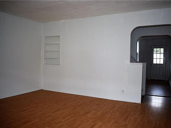 3rd image of 1511 Madison Ave