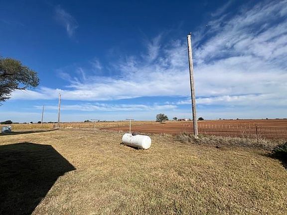 3rd image of 12848 N 2330th Rd