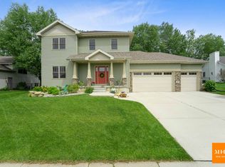 807 Ridge Crest Ln, Verona, WI 53593
