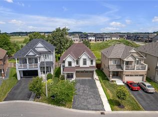 8561 Dogwood Cres, Niagara Falls, ON L2H0K7