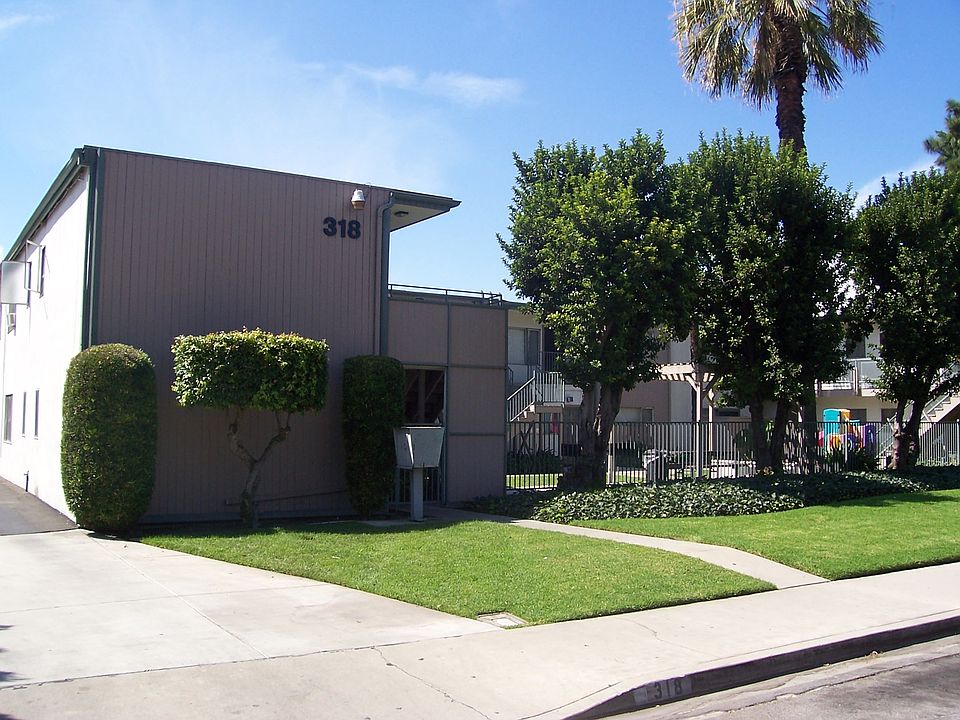 1st image of 318 W Artesia St APT 3