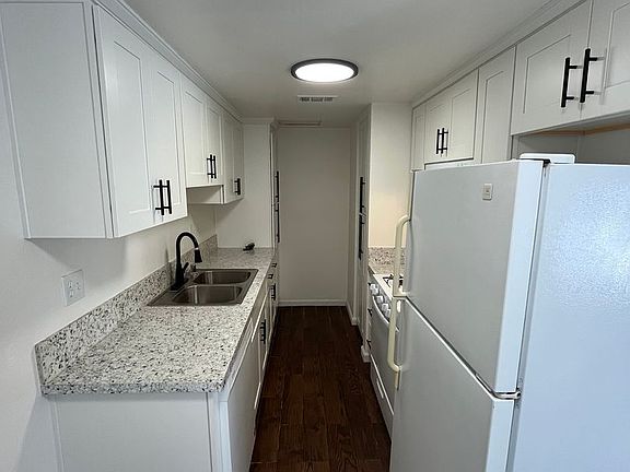 3rd image of 840-844 W Foothill Blvd #844-C
