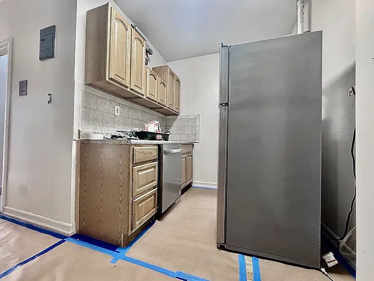 715 W 172nd St #24 — Photo 5