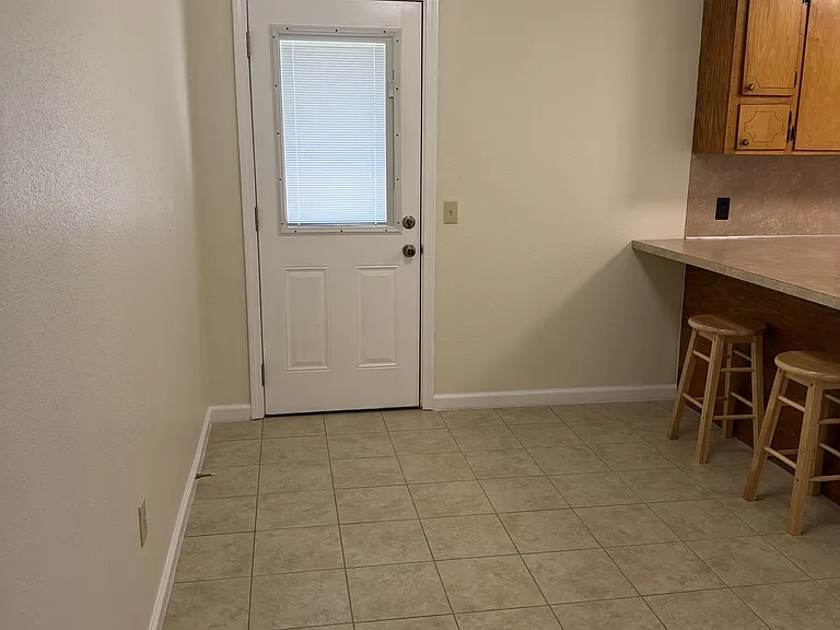 1384 Windy Ridge Rd #8 — Photo 3