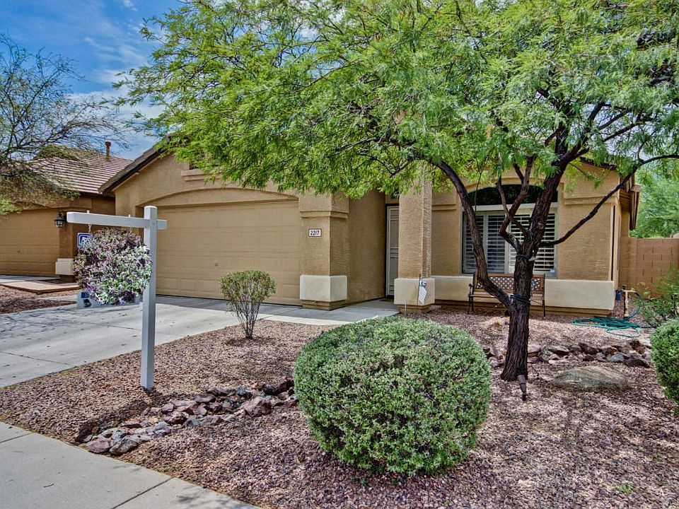 1st image of 2217 W Madre Del Oro Dr
