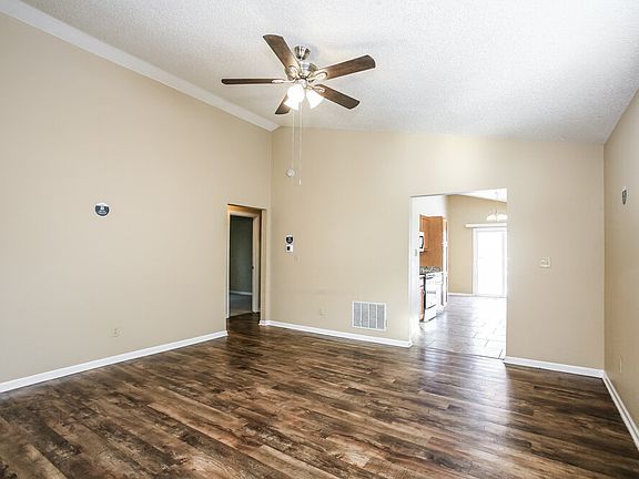 4th image of 8904 Lighthorse Dr