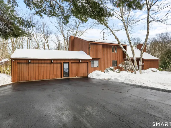 53 Rock Hill Road, Woodbridge, CT 06525