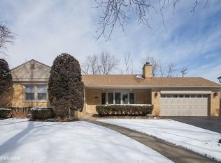 332 W Kathleen Dr, Park Ridge, IL 60068