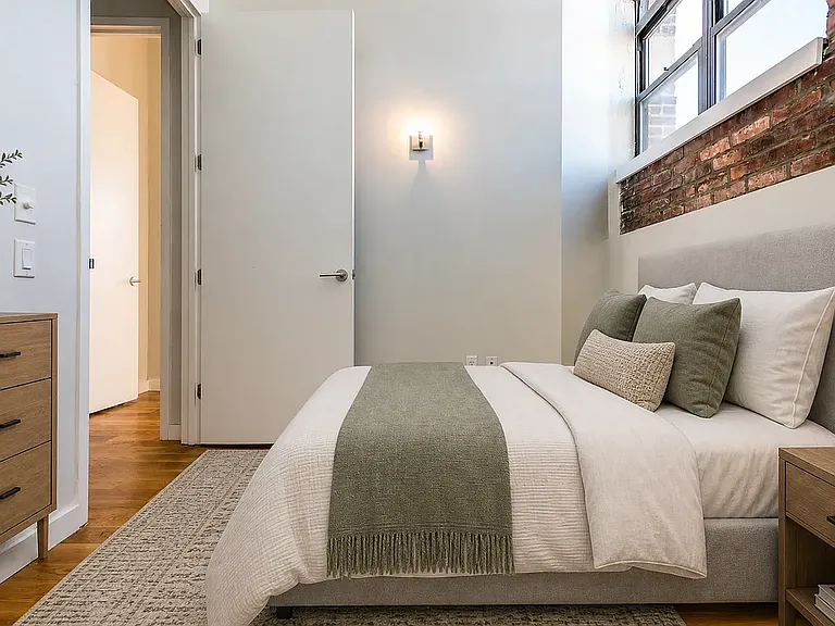 96 Dupont St #4L — Photo 4