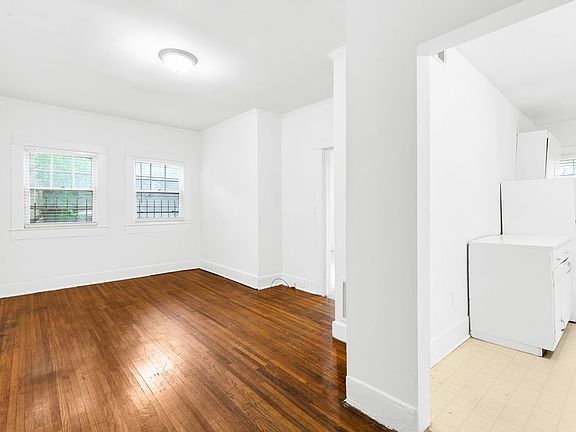 5th image of 1605 12th St S #1421
