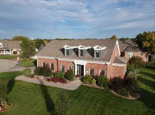 4311 Country Club Ln, Kearney, NE 68845