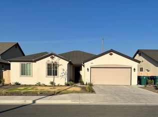 3502 Seymour St, Tulare, CA 93274
