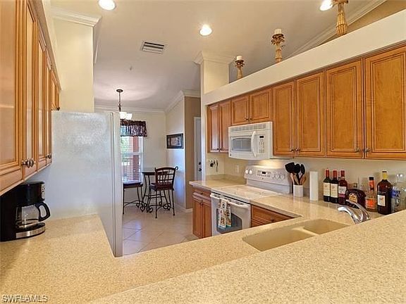 4th image of 19961 Barletta Ln Unit 1623