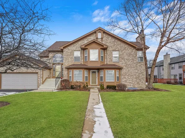 728 Kresswood Dr #728, McHenry, IL 60050