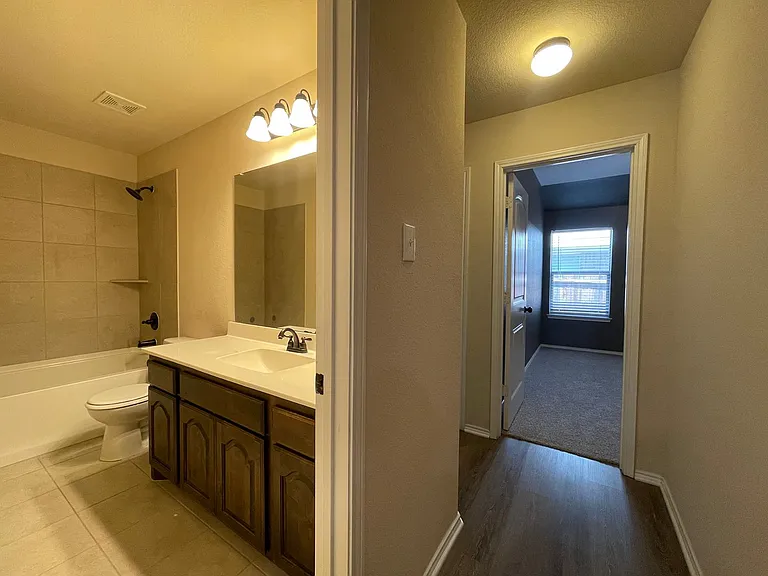 2120 Blakely Ct — Photo 27