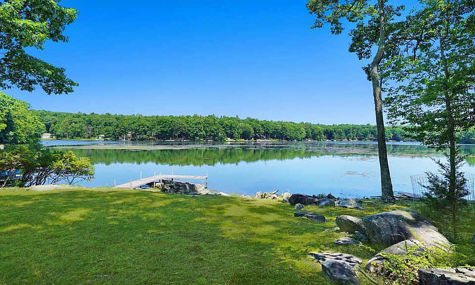 127 Mountain Lake Dr, Dingmans Ferry, PA 18328 Zillow