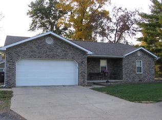 4 Oak Tree Dr, Albers, IL 62215