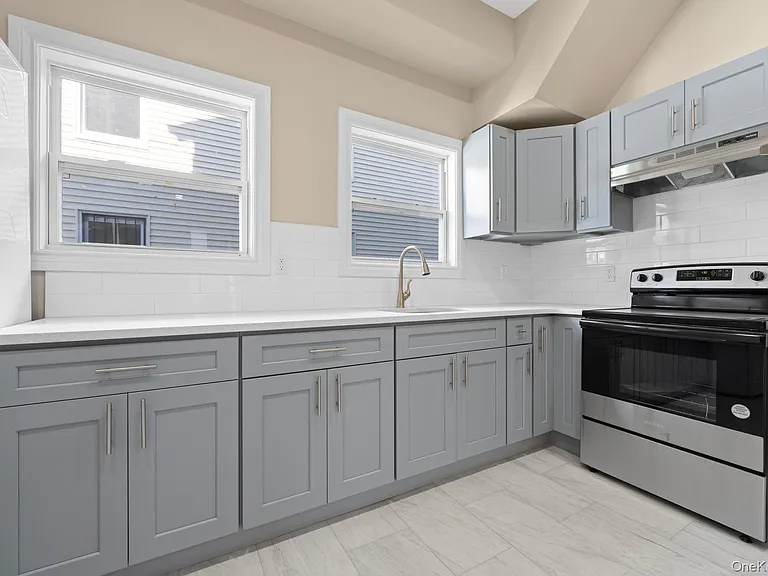 460 S 6th Ave #1 — Photo 10