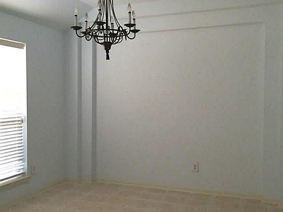 5th image of 12314 Shady Brook Dr