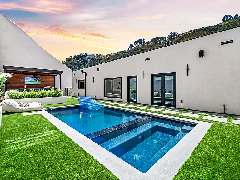 1846 Franklin Canyon Dr — Photo 27