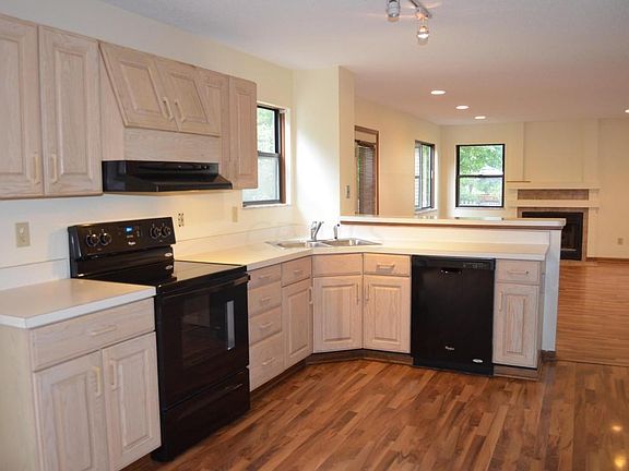 4th image of 8746 Shillington Dr