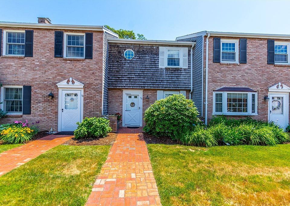 1st image of 54 Captain Cook Ln #54
