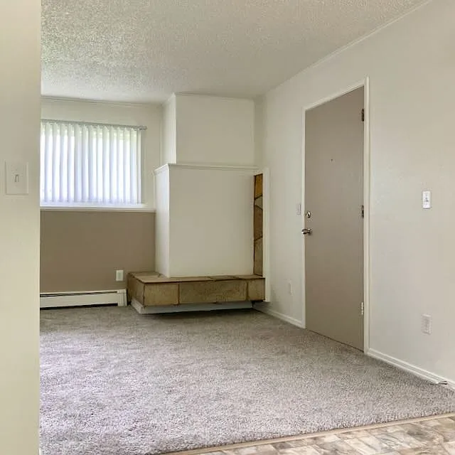 2 bed, 900 sqft, $1,165 — Photo 3