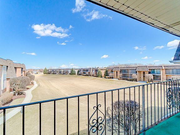 2nd image of 15723 Foxbend Ct APT 2W