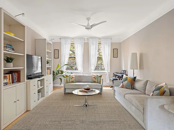 35-55 80th St APT 22, Jackson Heights, NY 11372