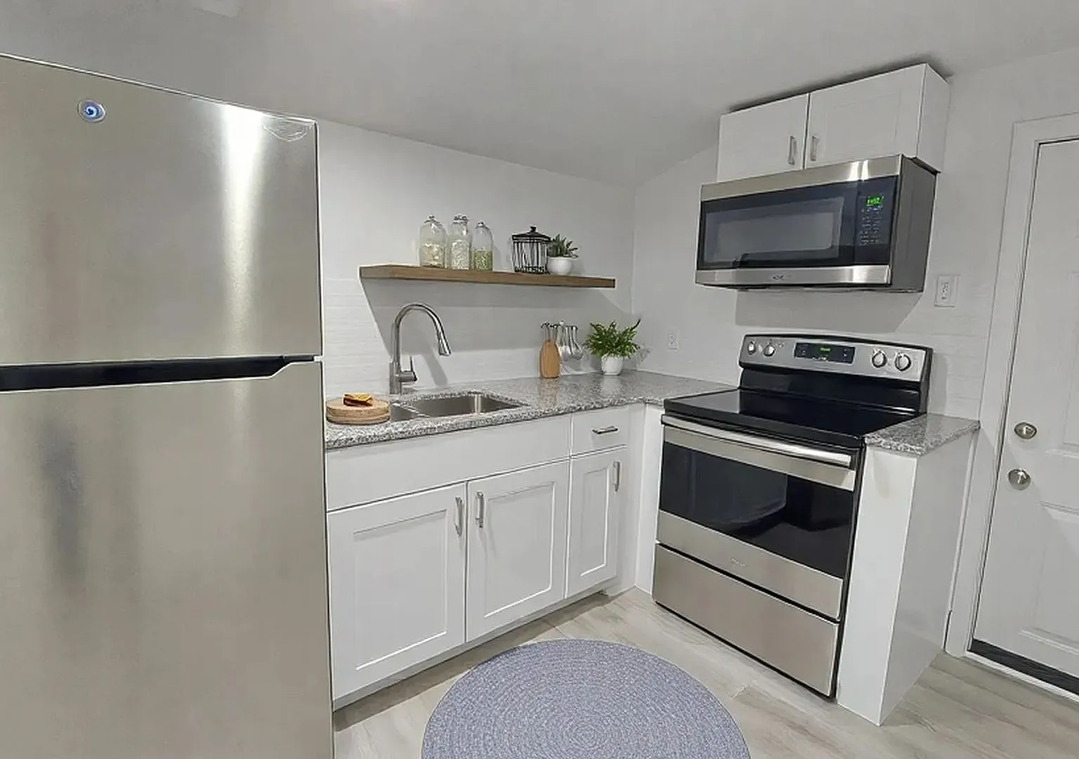 2105 Walnut st — Photo 3