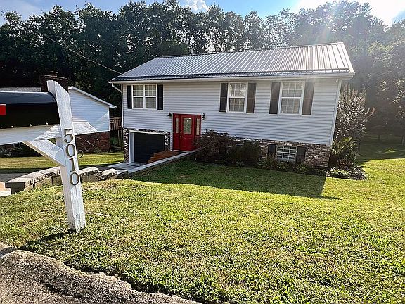 2nd image of 5010 Elmhaven Cir