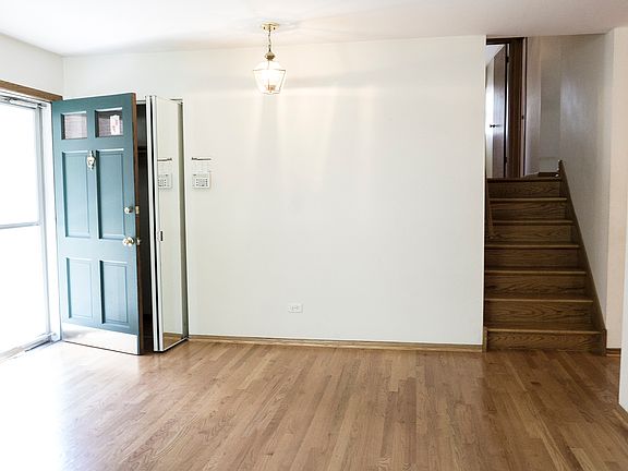3rd image of 5316 Woodland Ave