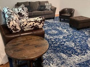 406 Duck Pond Rd #406, Locust Valley, NY 11560