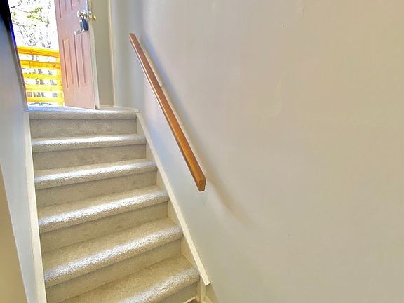 5th image of 2415 Camellia Dr #6054F483E