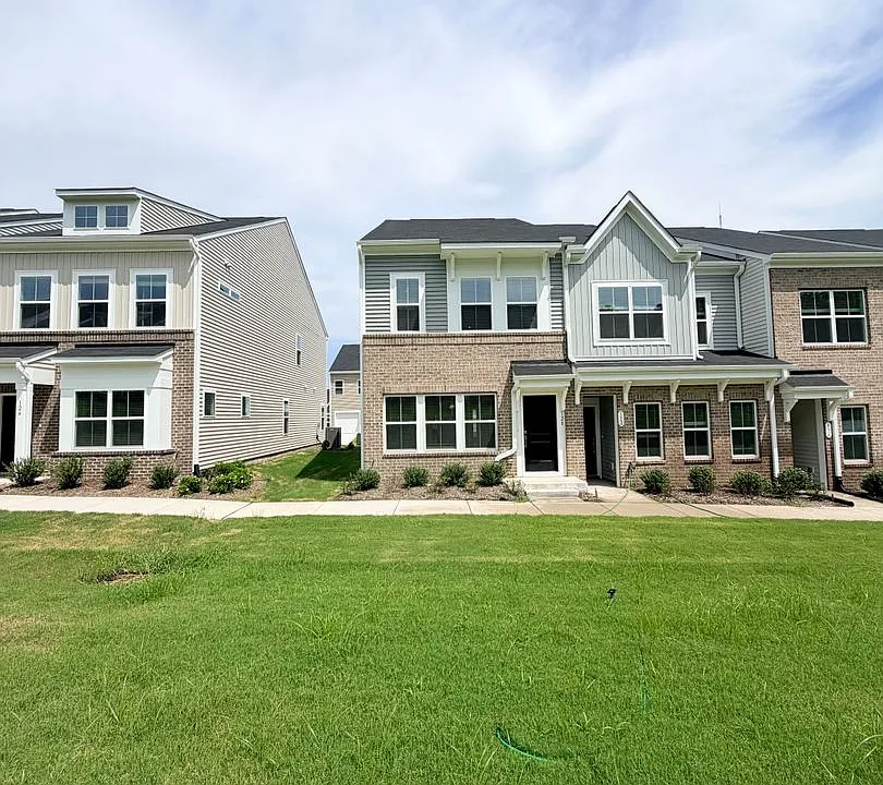 128 Blue Melody Ave