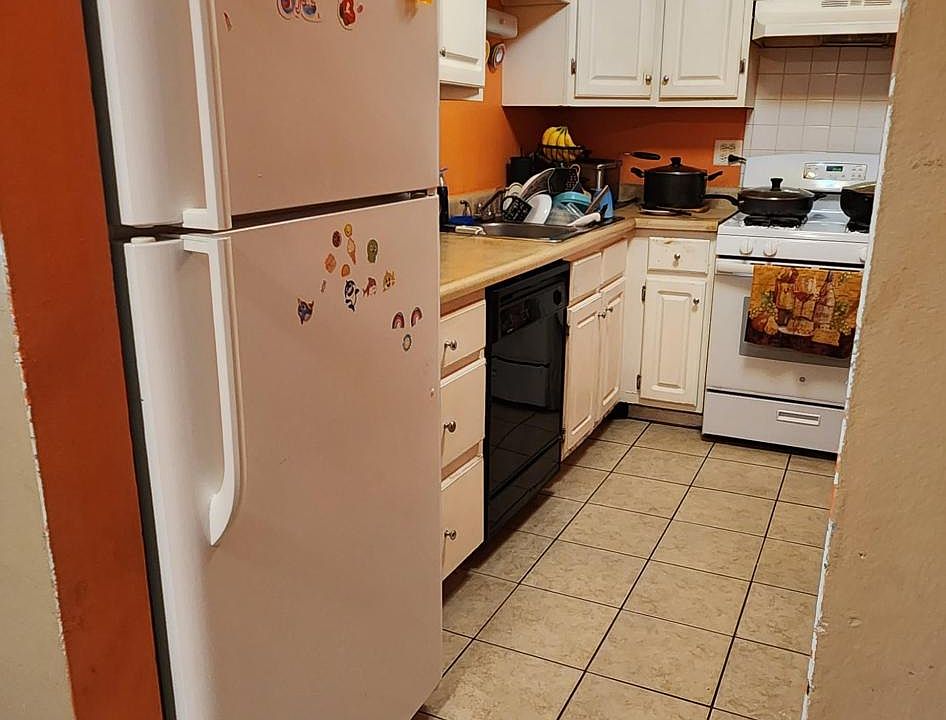 1st image of 2000 Bayside Dr Unit 102
