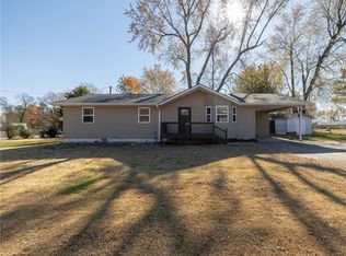 453 W 2nd St, Centerton, AR 72719