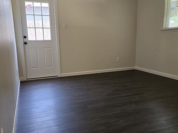 4th image of 500 Magnolia St #B