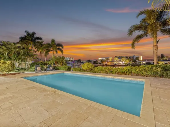 230 Midway Is, Clearwater, FL 33767