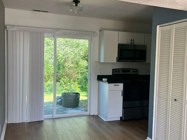 178 Dulwich Dr — Photo 15