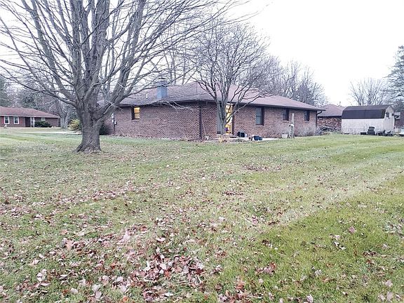 4th image of 2501 Holden Dr