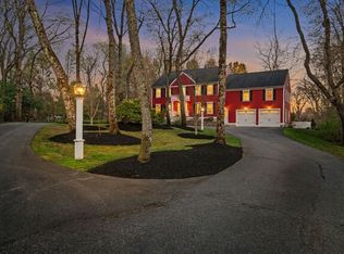 19 Crane Neck St, West Newbury, MA 01985
