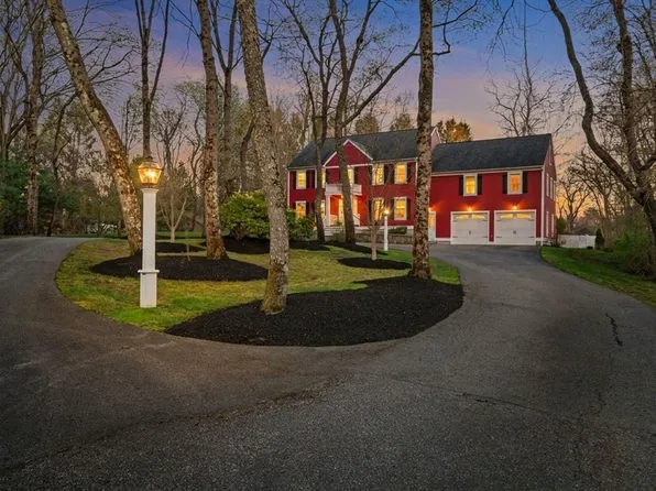 19 Crane Neck St, West Newbury, MA 01985