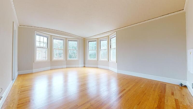1st image of 895 31st Ave APT 6