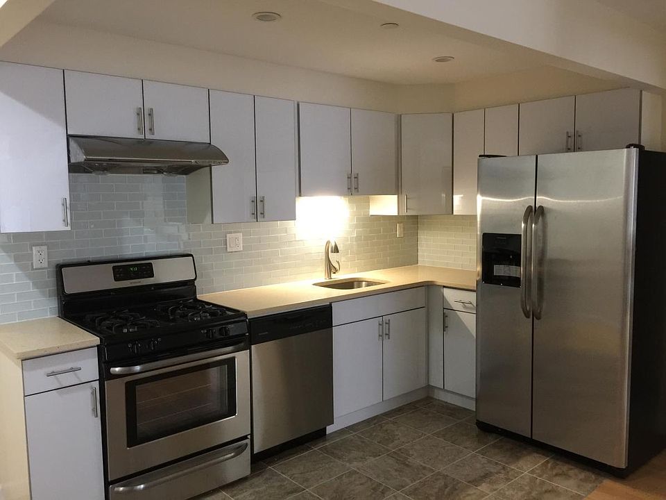 1st image of 14328 41st Ave #4D