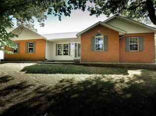 6108 Illini Trl, Waterloo, IL 62298