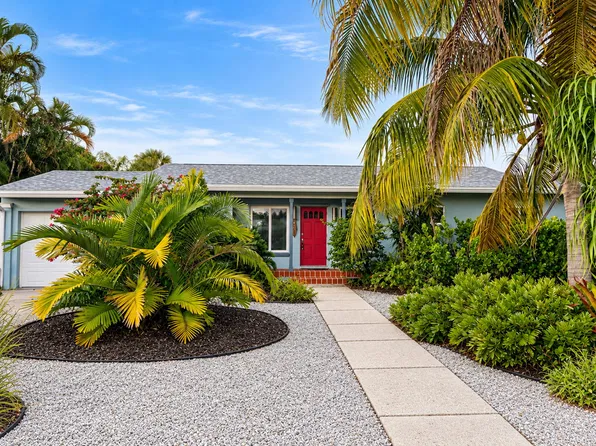 164 Bryn Mawr Dr, Lake Worth, FL 33460
