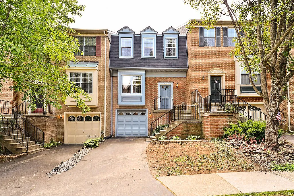 7827 Solomon Seal Dr photo 1