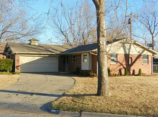 2204 N Keeton Ave, Bethany, OK 73008
